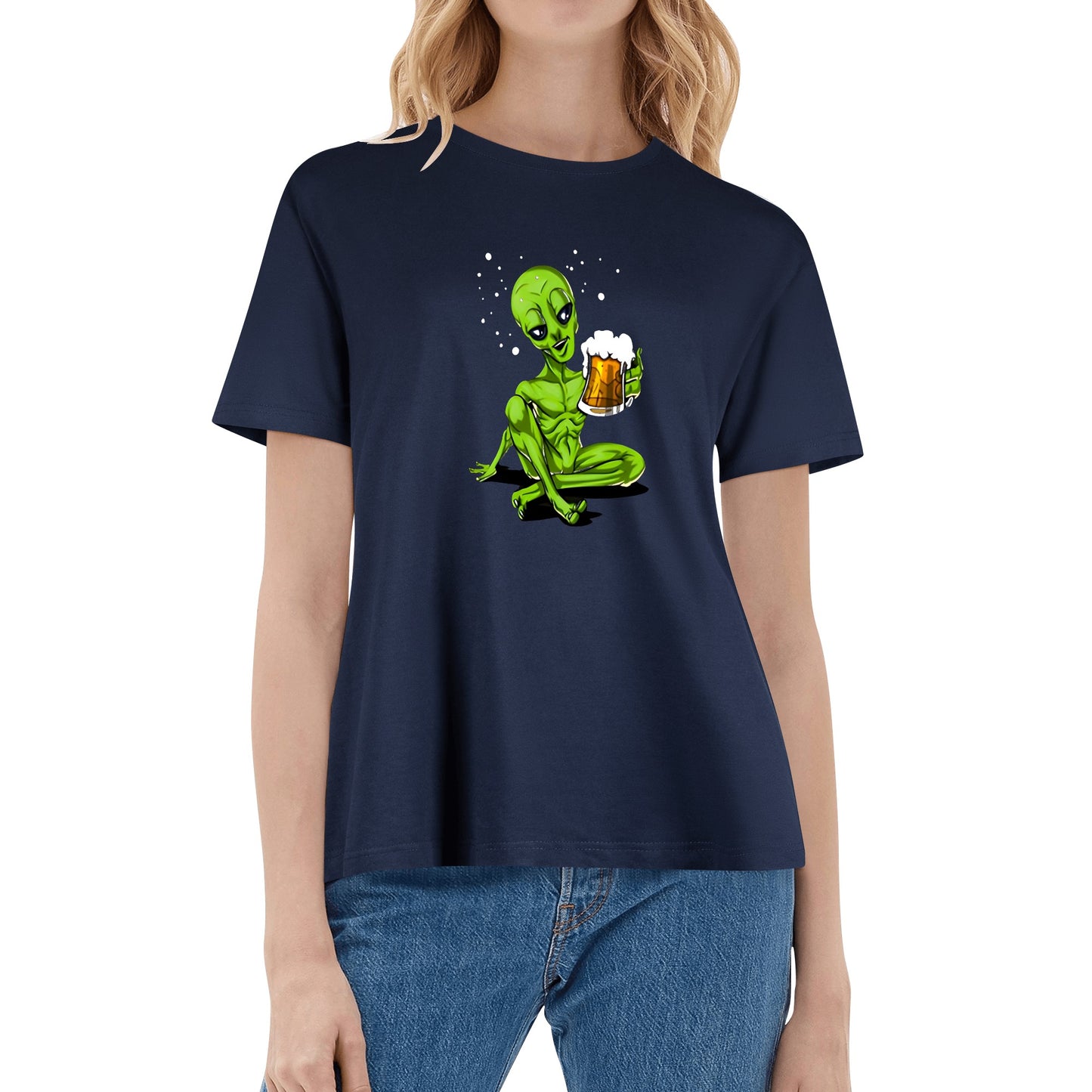 T-Shirt Alien Drinking Beer DrinkandArt