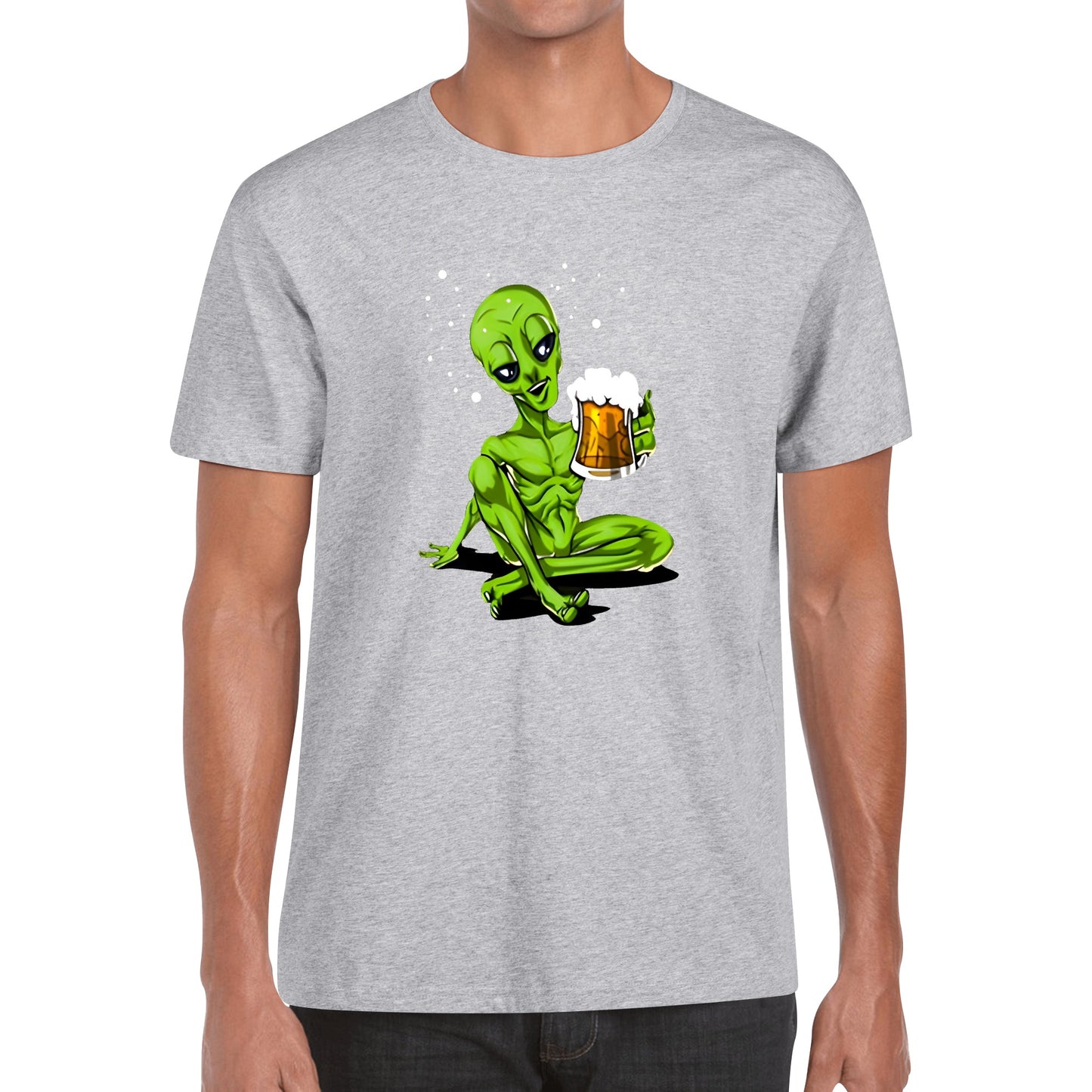 T-Shirt Alien Drinking Beer DrinkandArt